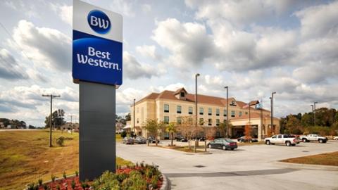 Best Western False River Hotel